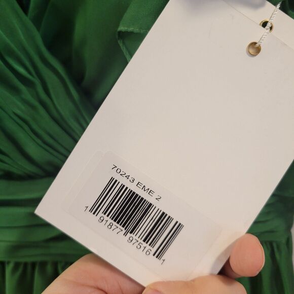 NEW $398 Mac Duggal Size 2 Butterfly Ruffle Trimmed A-Line Gown in Green - Picture 3 of 9